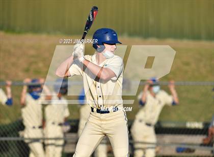 Thumbnail 1 in Del Valle vs. Anderson (AISD Tournament) photogallery.