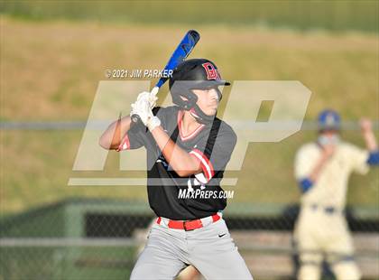 Thumbnail 1 in Del Valle vs. Anderson (AISD Tournament) photogallery.