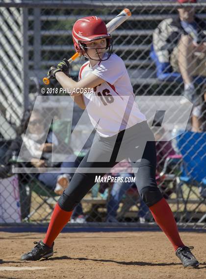 Thumbnail 3 in Flintridge Prep vs South Pasadena photogallery.