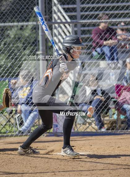 Thumbnail 2 in Flintridge Prep vs South Pasadena photogallery.