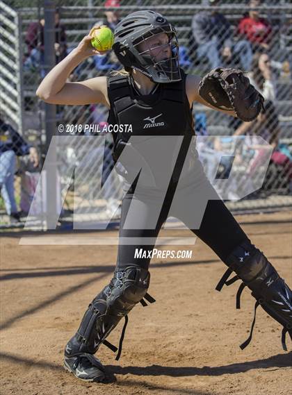 Thumbnail 1 in Flintridge Prep vs South Pasadena photogallery.