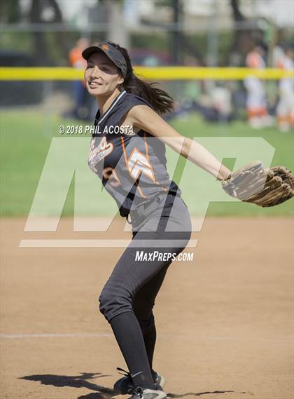 Thumbnail 1 in Flintridge Prep vs South Pasadena photogallery.