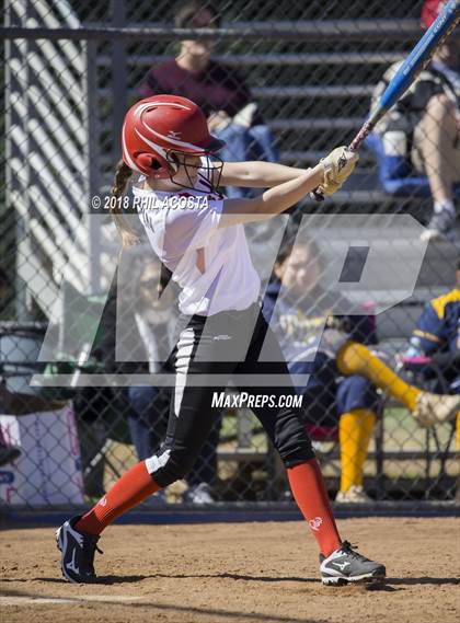 Thumbnail 3 in Flintridge Prep vs South Pasadena photogallery.