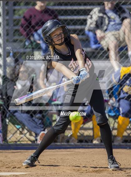 Thumbnail 2 in Flintridge Prep vs South Pasadena photogallery.