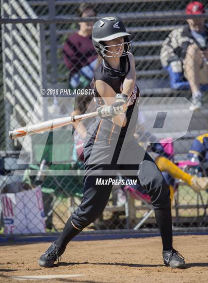 Thumbnail 3 in Flintridge Prep vs South Pasadena photogallery.