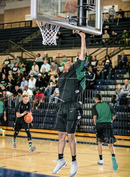 Thumbnail 3 in Berkner [L. V.] vs Rockwall (UIL 5A Area Playoff) photogallery.