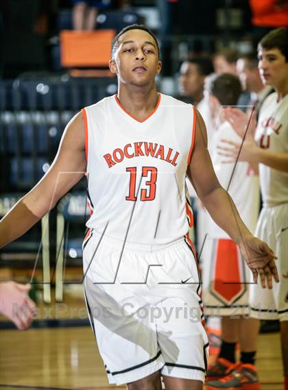 Thumbnail 2 in Berkner [L. V.] vs Rockwall (UIL 5A Area Playoff) photogallery.