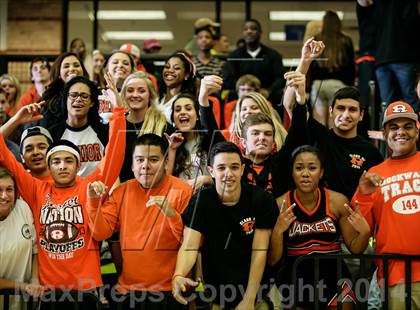 Thumbnail 2 in Berkner [L. V.] vs Rockwall (UIL 5A Area Playoff) photogallery.