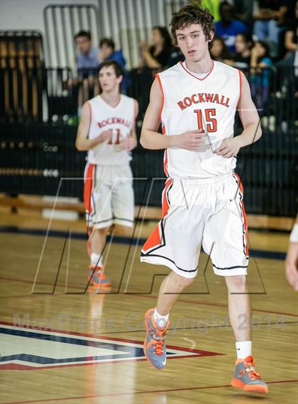 Thumbnail 3 in Berkner [L. V.] vs Rockwall (UIL 5A Area Playoff) photogallery.