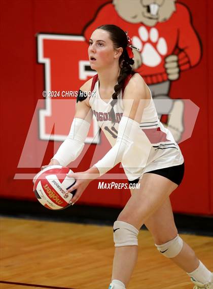 Thumbnail 1 in Mogollon vs South Mountain (The Florence VB Invitational) photogallery.