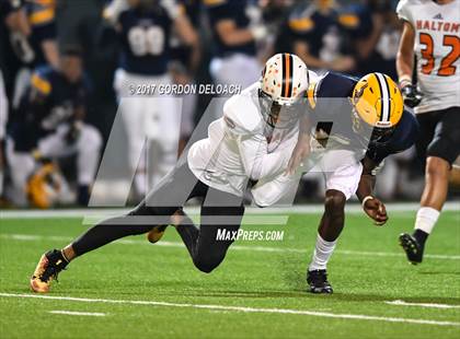 Thumbnail 1 in Lamar vs. Haltom (UIL 6A Bi-District Playoff) photogallery.