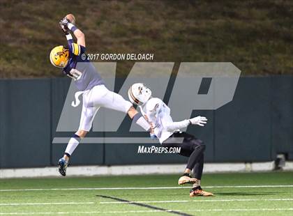 Thumbnail 3 in Lamar vs. Haltom (UIL 6A Bi-District Playoff) photogallery.