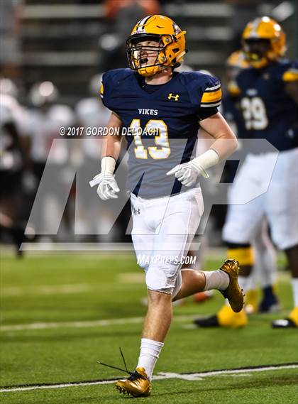 Thumbnail 2 in Lamar vs. Haltom (UIL 6A Bi-District Playoff) photogallery.