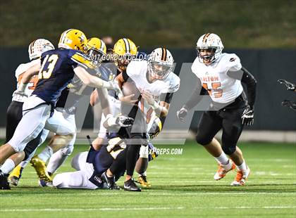 Thumbnail 2 in Lamar vs. Haltom (UIL 6A Bi-District Playoff) photogallery.