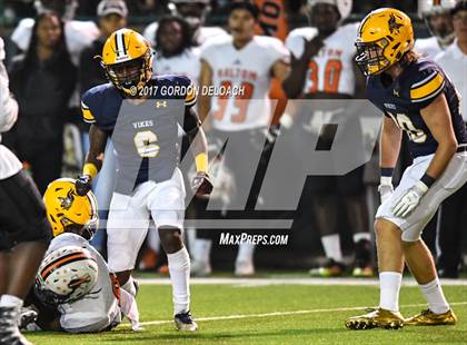 Thumbnail 3 in Lamar vs. Haltom (UIL 6A Bi-District Playoff) photogallery.