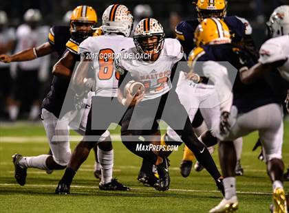 Thumbnail 1 in Lamar vs. Haltom (UIL 6A Bi-District Playoff) photogallery.
