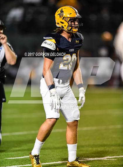 Thumbnail 1 in Lamar vs. Haltom (UIL 6A Bi-District Playoff) photogallery.