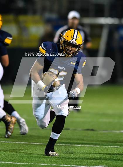 Thumbnail 2 in Lamar vs. Haltom (UIL 6A Bi-District Playoff) photogallery.