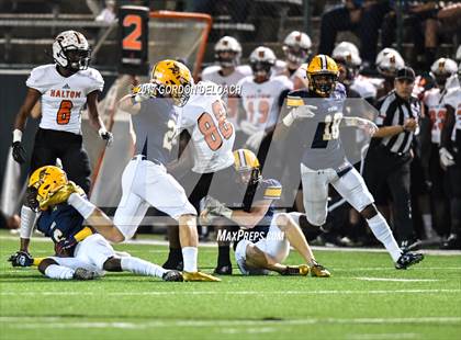 Thumbnail 1 in Lamar vs. Haltom (UIL 6A Bi-District Playoff) photogallery.