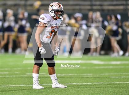 Thumbnail 2 in Lamar vs. Haltom (UIL 6A Bi-District Playoff) photogallery.