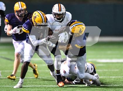 Thumbnail 2 in Lamar vs. Haltom (UIL 6A Bi-District Playoff) photogallery.