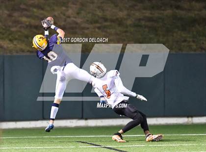 Thumbnail 1 in Lamar vs. Haltom (UIL 6A Bi-District Playoff) photogallery.