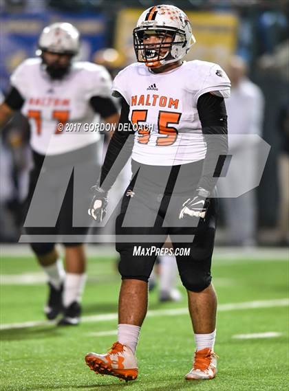 Thumbnail 1 in Lamar vs. Haltom (UIL 6A Bi-District Playoff) photogallery.