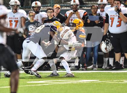 Thumbnail 2 in Lamar vs. Haltom (UIL 6A Bi-District Playoff) photogallery.