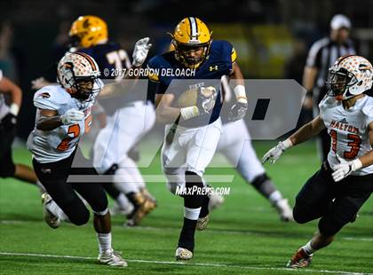 Thumbnail 2 in Lamar vs. Haltom (UIL 6A Bi-District Playoff) photogallery.