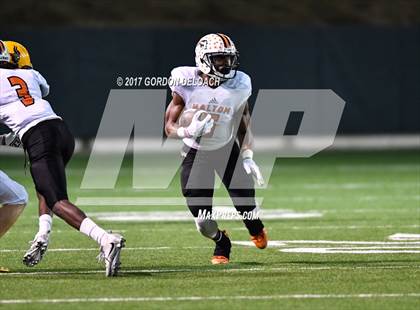 Thumbnail 2 in Lamar vs. Haltom (UIL 6A Bi-District Playoff) photogallery.