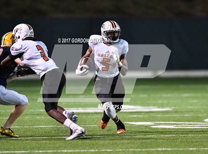 Thumbnail 1 in Lamar vs. Haltom (UIL 6A Bi-District Playoff) photogallery.