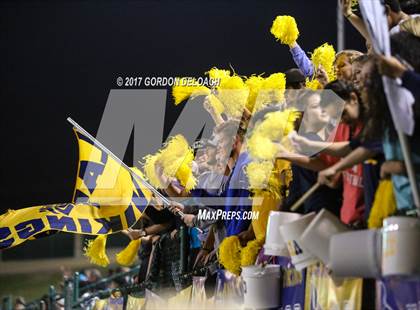 Thumbnail 3 in Lamar vs. Haltom (UIL 6A Bi-District Playoff) photogallery.