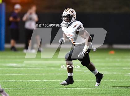Thumbnail 1 in Lamar vs. Haltom (UIL 6A Bi-District Playoff) photogallery.
