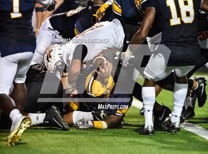 Thumbnail 1 in Lamar vs. Haltom (UIL 6A Bi-District Playoff) photogallery.