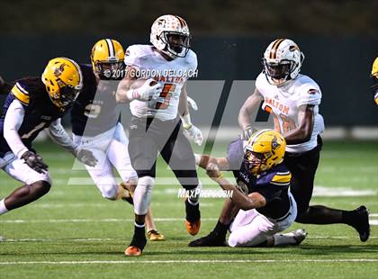 Thumbnail 3 in Lamar vs. Haltom (UIL 6A Bi-District Playoff) photogallery.