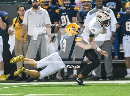 Thumbnail 1 in Lamar vs. Haltom (UIL 6A Bi-District Playoff) photogallery.