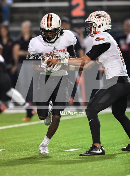 Thumbnail 1 in Lamar vs. Haltom (UIL 6A Bi-District Playoff) photogallery.