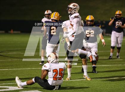 Thumbnail 3 in Lamar vs. Haltom (UIL 6A Bi-District Playoff) photogallery.