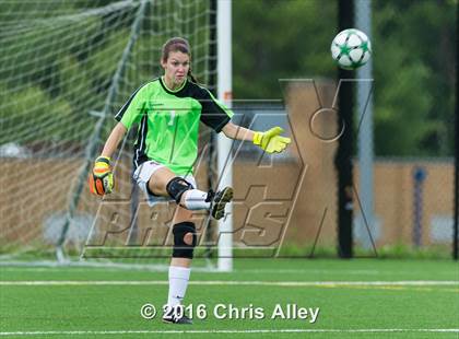 Thumbnail 1 in Station Camp vs. Dobyns-Bennett photogallery.