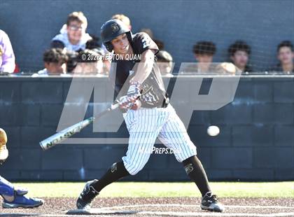 Thumbnail 1 in Santa Margarita vs. Servite photogallery.