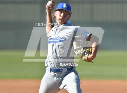 Thumbnail 2 in Santa Margarita vs. Servite photogallery.