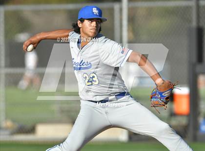 Thumbnail 2 in Santa Margarita vs. Servite photogallery.