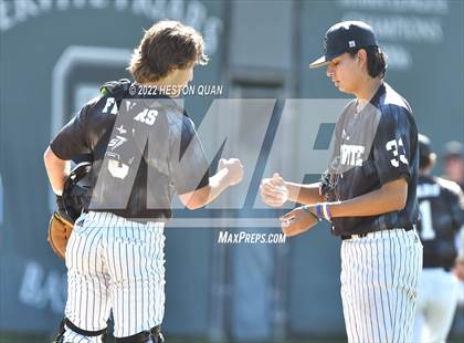 Thumbnail 2 in Santa Margarita vs. Servite photogallery.