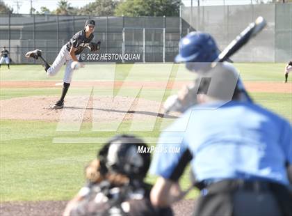 Thumbnail 1 in Santa Margarita vs. Servite photogallery.