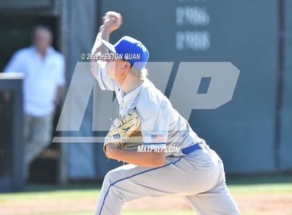 Thumbnail 2 in Santa Margarita vs. Servite photogallery.