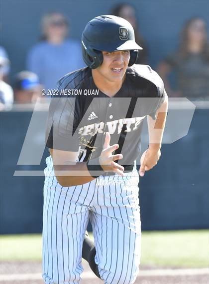 Thumbnail 3 in Santa Margarita vs. Servite photogallery.