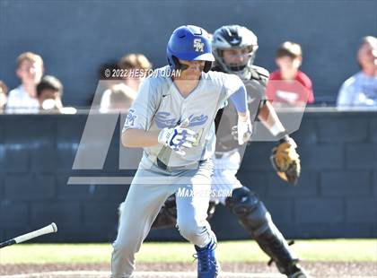 Thumbnail 3 in Santa Margarita vs. Servite photogallery.