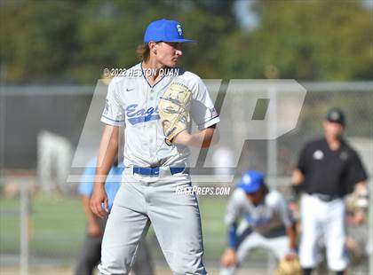 Thumbnail 2 in Santa Margarita vs. Servite photogallery.