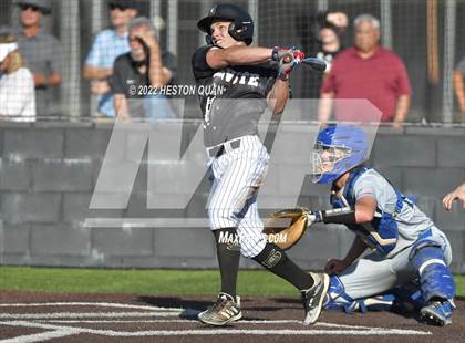 Thumbnail 1 in Santa Margarita vs. Servite photogallery.