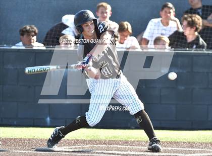 Thumbnail 3 in Santa Margarita vs. Servite photogallery.
